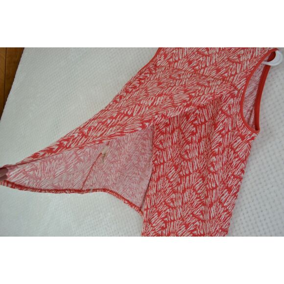 Woolrich Women's XL Red Abstract Print Sleeveless Split Back Top - Picture 7 of 11